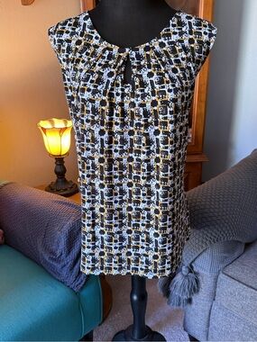 Kasper Black White and Mustard Geometric Sleeveless Mini Top